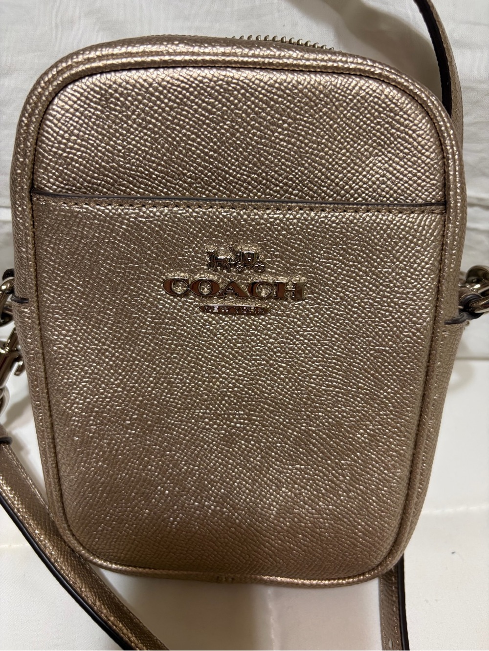Coach metallic champagne crossbody bag - Picture 8 of 9